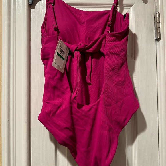 Becca one piece bathing suit - Picture 2 of 5